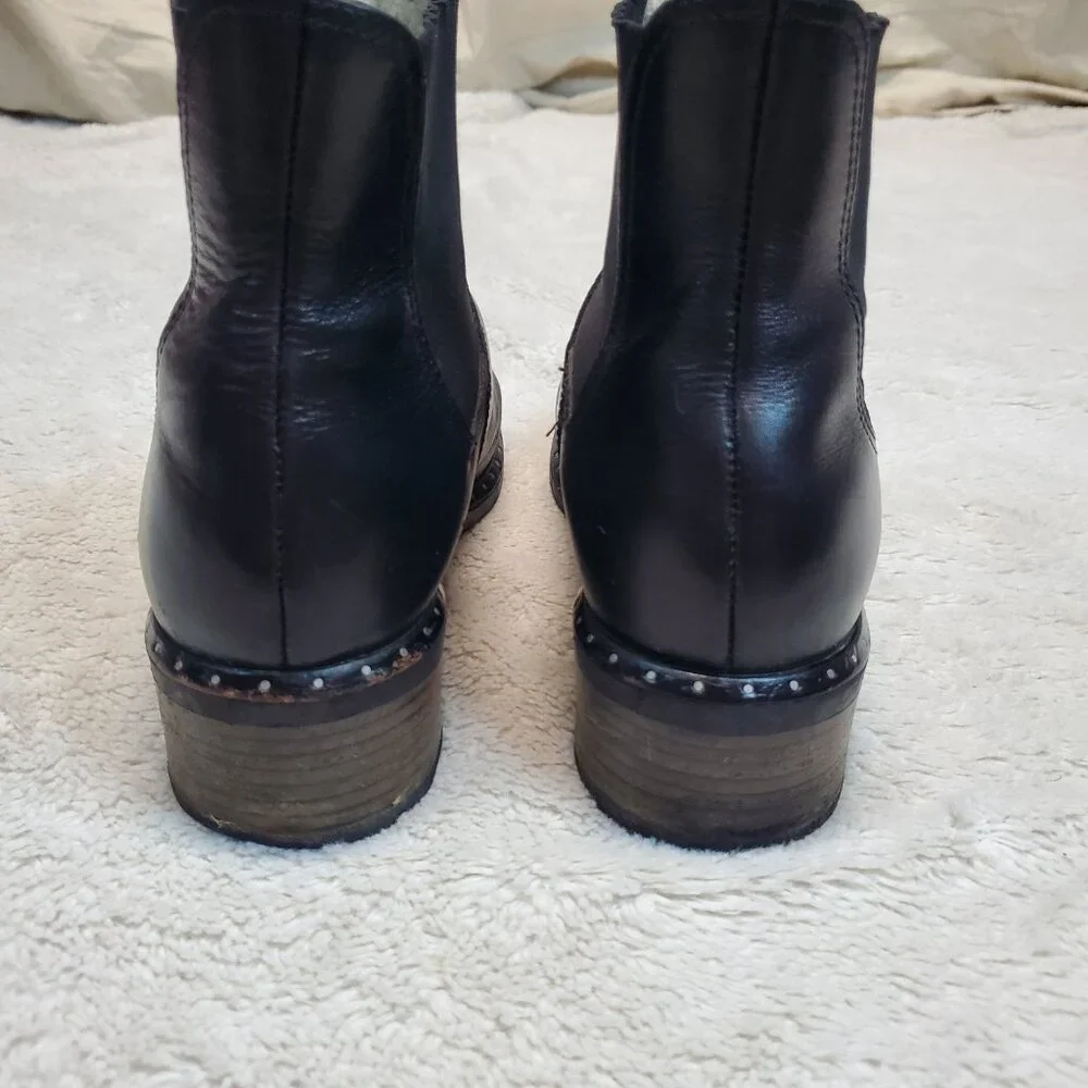 Ugg Black Leather Ankle‎ Boots Women 8 Luxury Classic Biker Gothic Moto Comfy